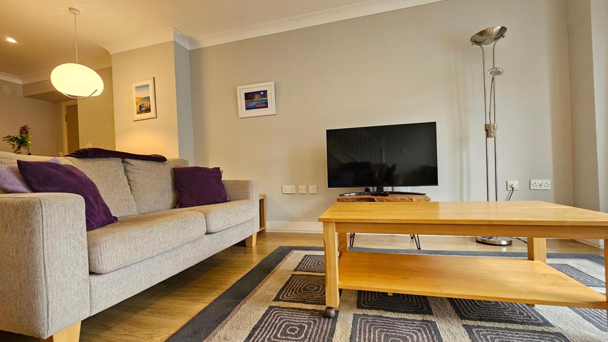 Castle Pond House Apartment Пембрук Екстериор снимка